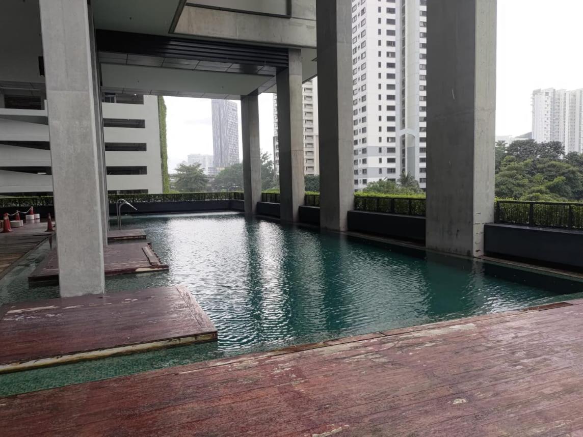 Biggest Balcony Premium Unit 1-5pax @arcoris Mont Tiara
